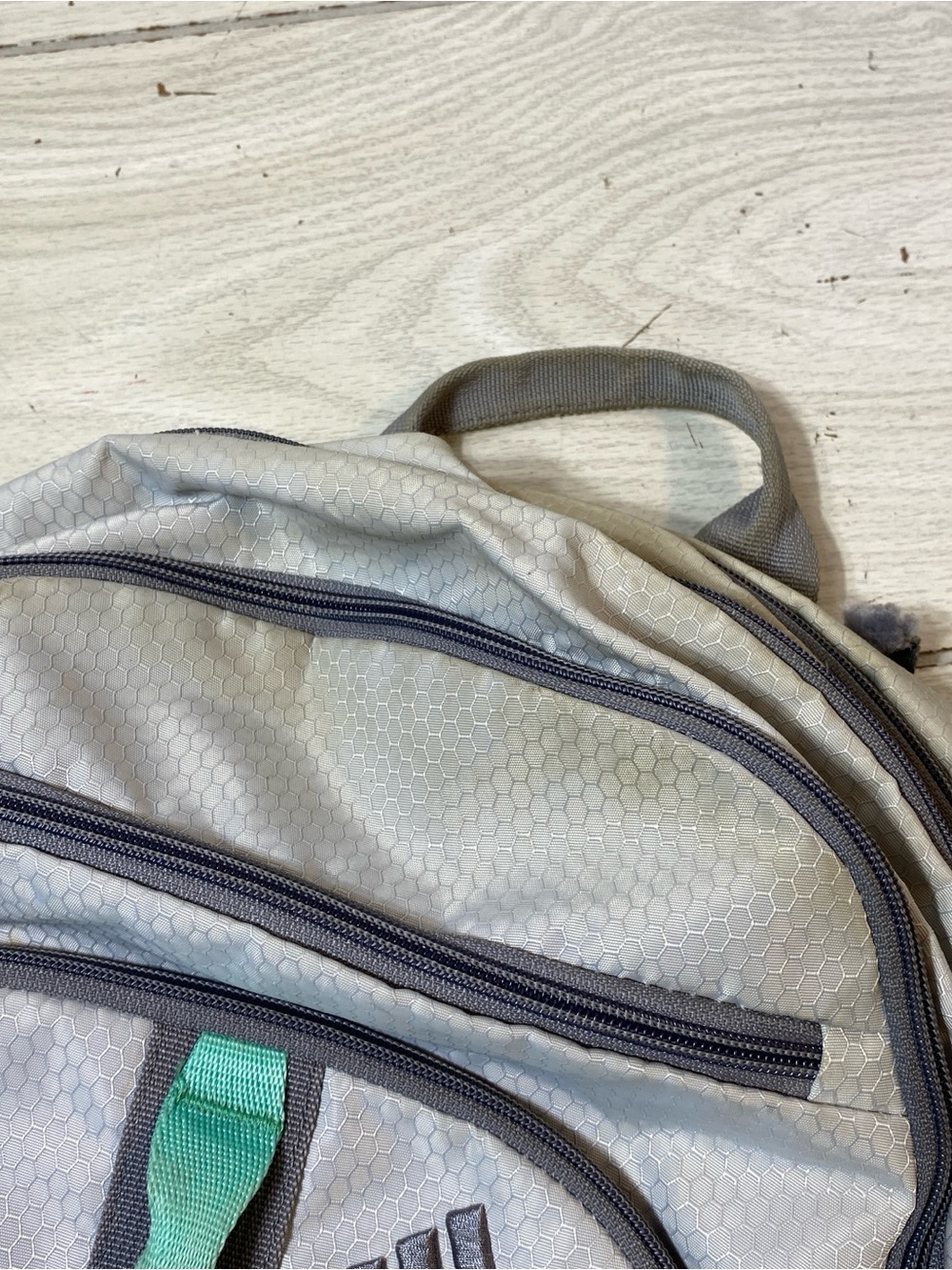 Adidas LoadSpring Gray & Green Geometric Pattern Backpack Rucksack Mesh Pockets - Picture 3 of 11